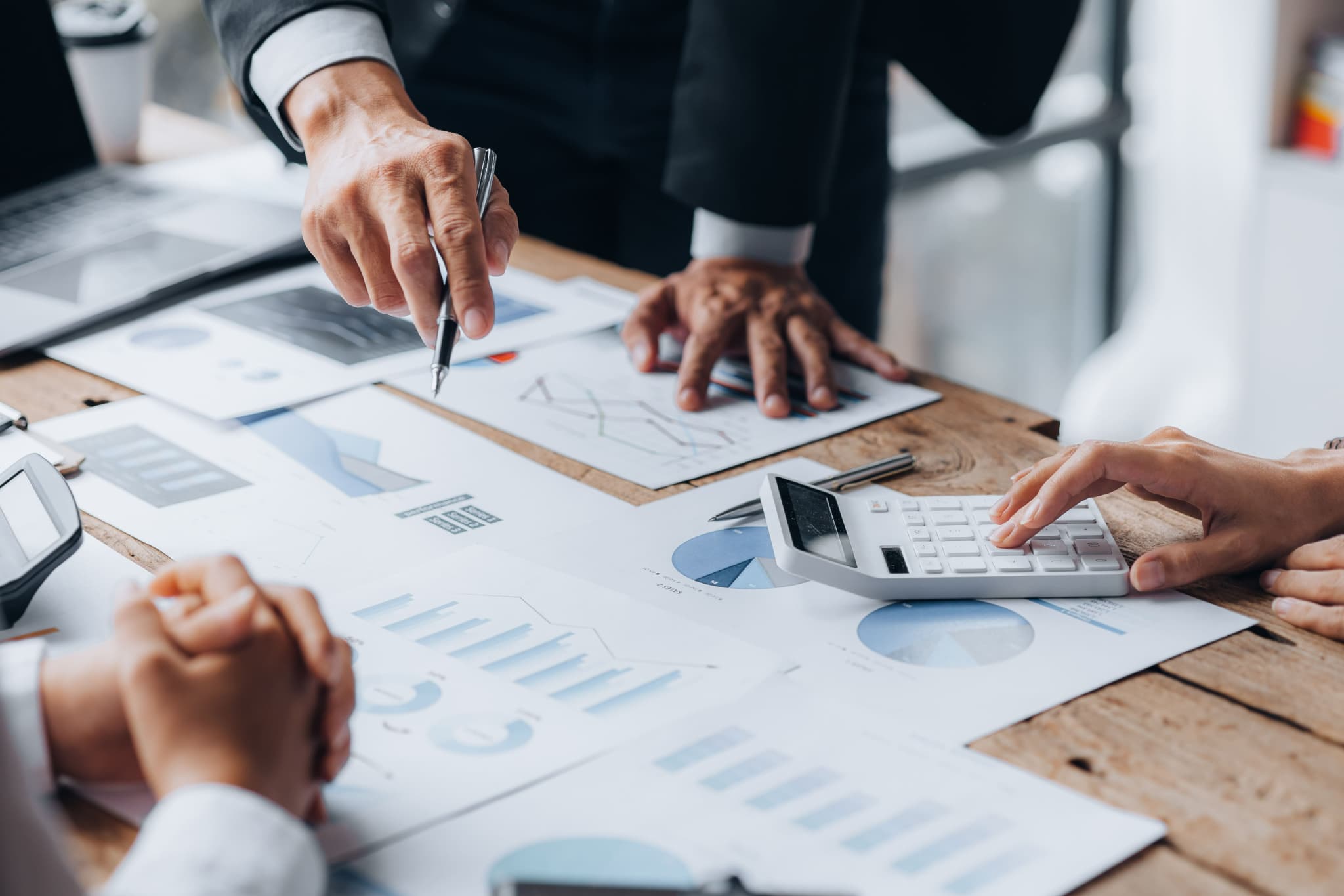 M＆A業界における「FAサービス」と「仲介サービス」の違い（幻冬舎ゴールドオンラインへの掲載記事）